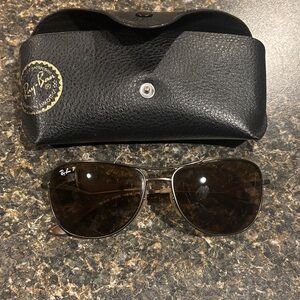 Ray-Ban Brown Aviator Sunglasses with Black Case